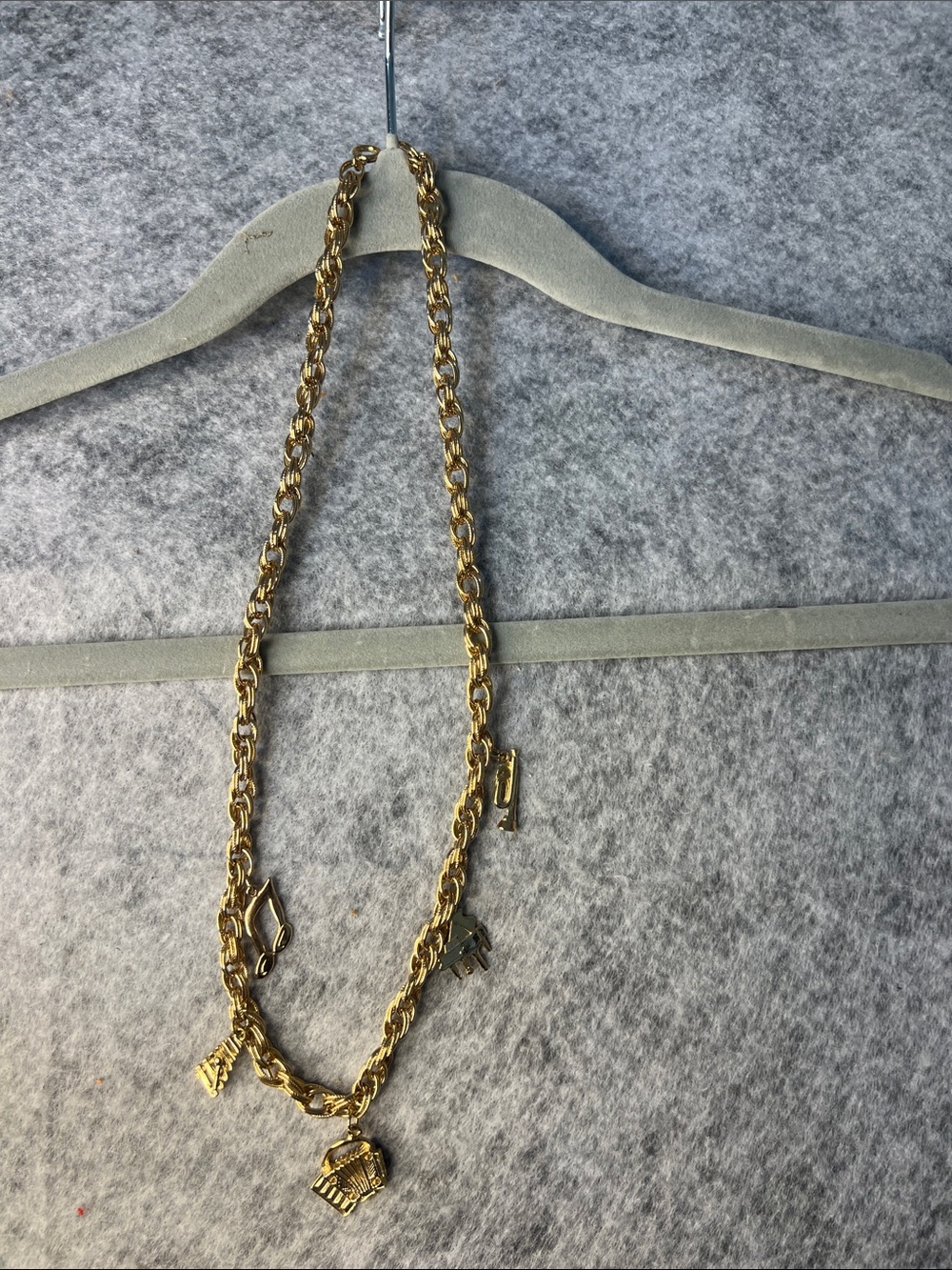 Vintage gold tone musical 🎵 charm statement necklace